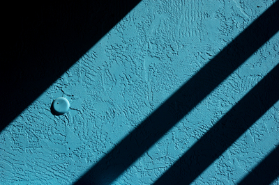 Minimalism and Shadows